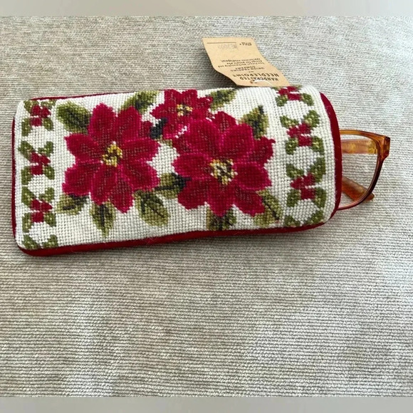 Vintage Handcrafted Needlepoint Glasses Case • New Old Stock - Picture 7 of 7